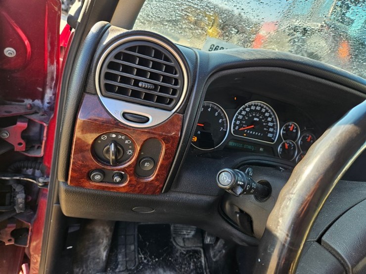 2007-gmc-envoy-slt-image-24