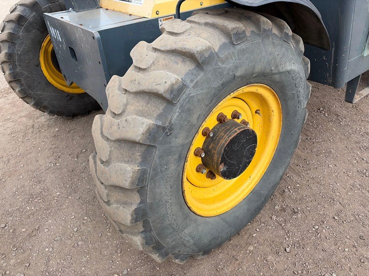 2016-gehl-rs8-44-image-11