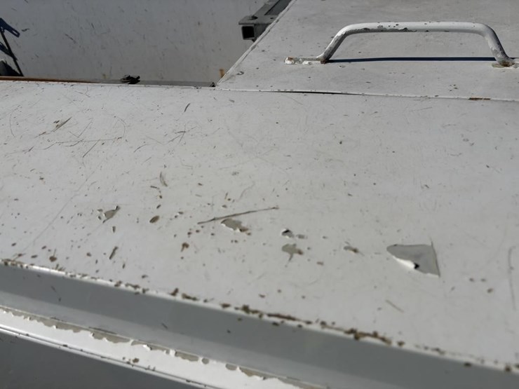 2016-chevrolet-2500-image-32