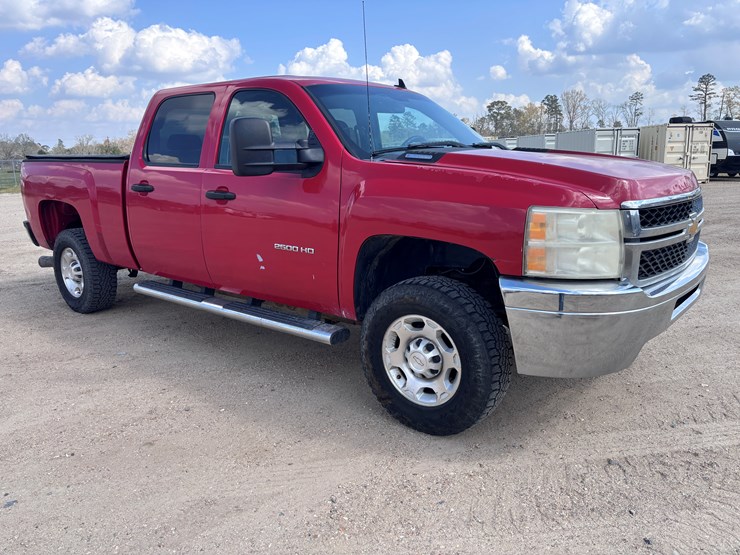 2008-chevrolet-2500-image-2