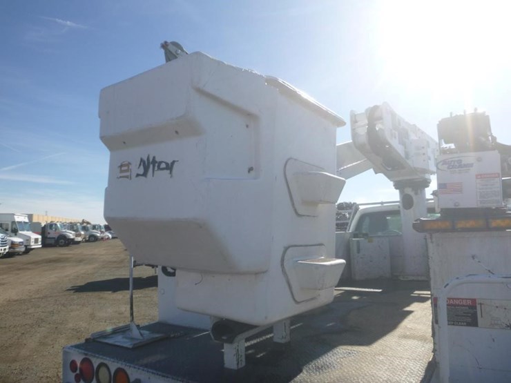 2012-ford-f550-image-9