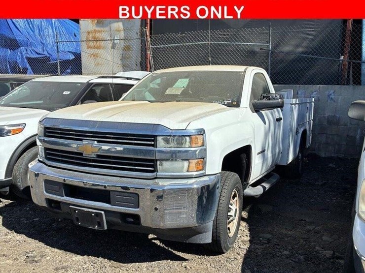 2015-chevrolet-2500-image-1