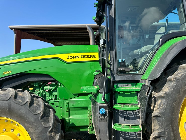 2022-john-deere-8r-280-image-31
