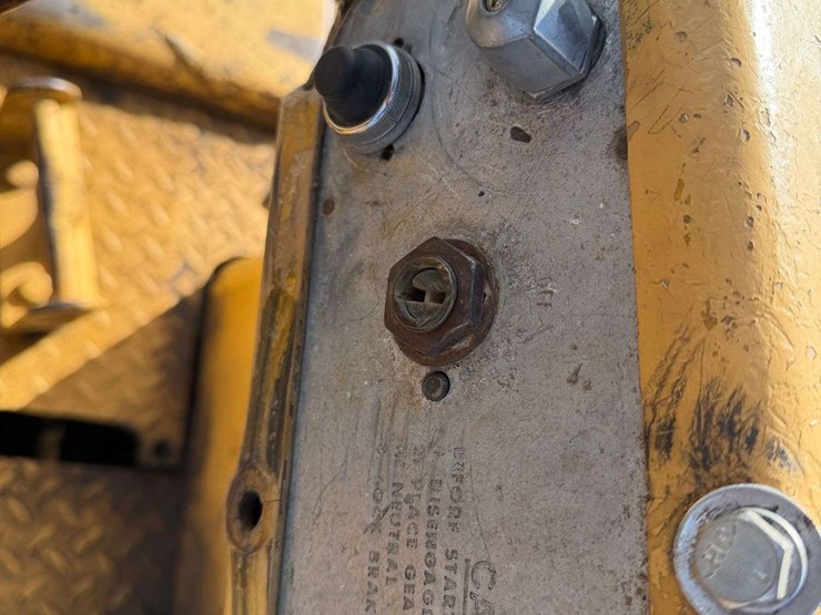 caterpillar-d6c-image-47