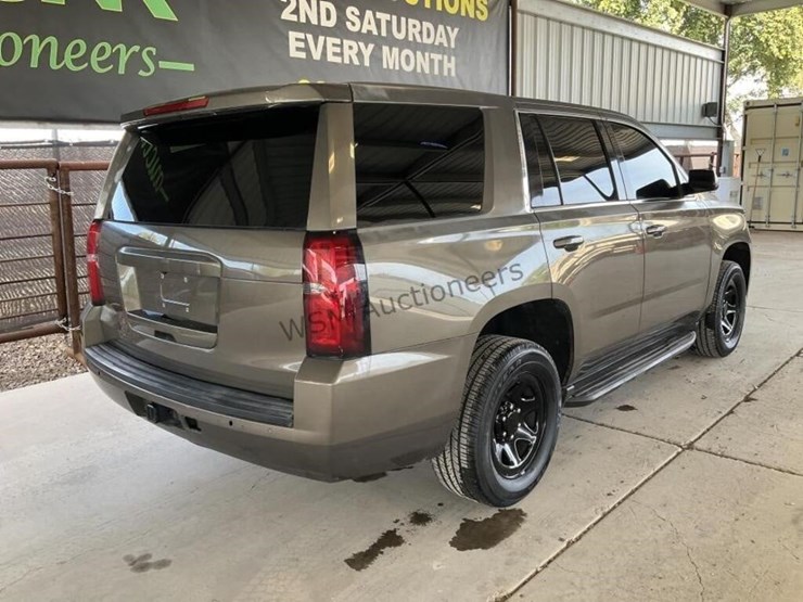 2016-chevrolet-tahoe-image-7