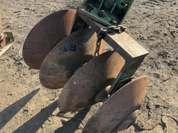 custom-3-pt-4-blade-ridger-image-6