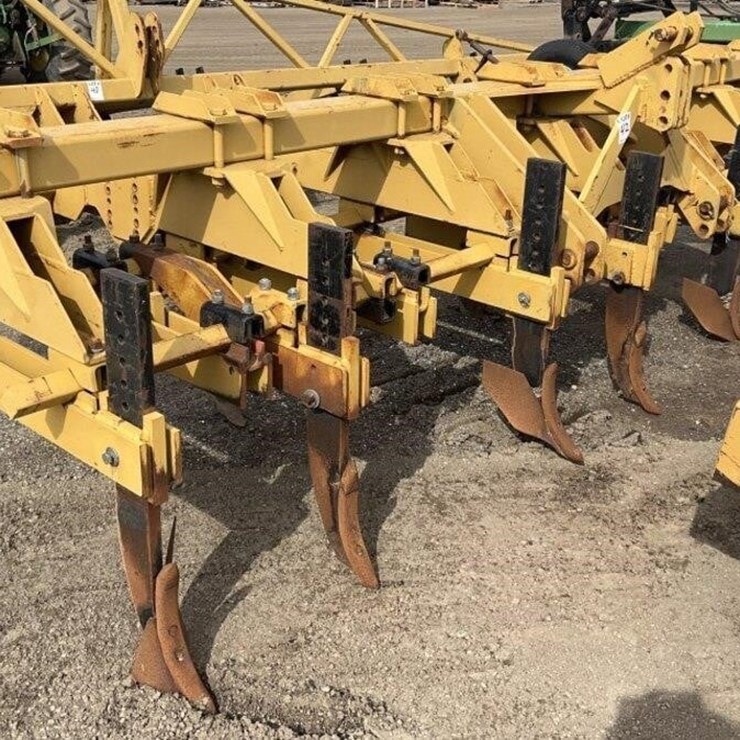 WILCOX 3-Pt 3-Row 60" Bed Ripper