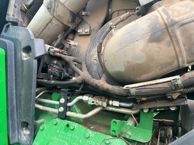 2021-john-deere-8rt-340-image-83