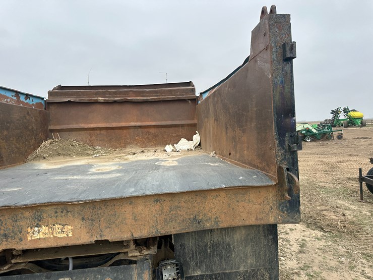 chevrolet-c65-image-18