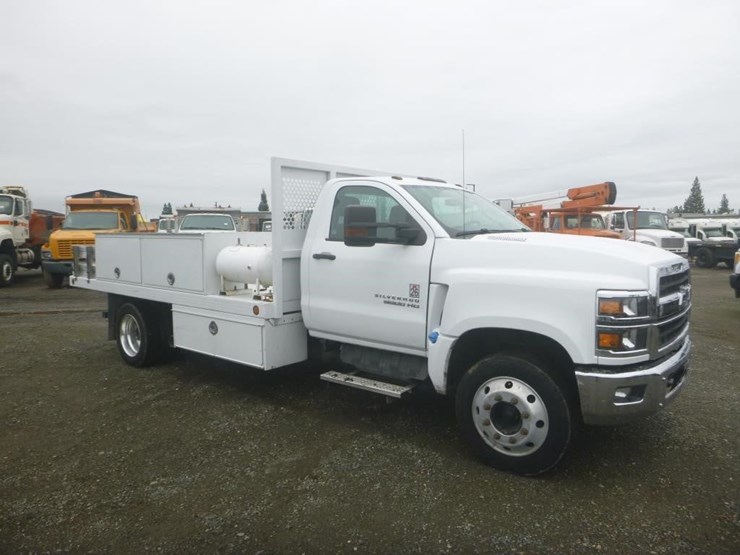 2019-chevrolet-6500-image-2