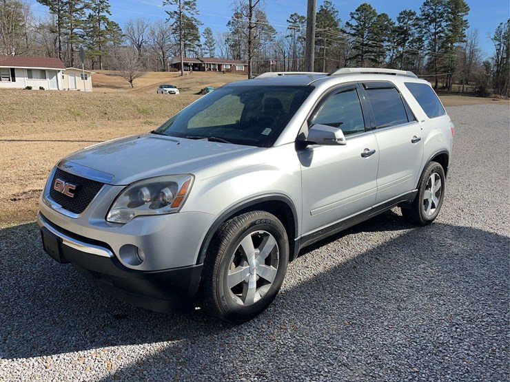 2011-gmc-acadia-image-5