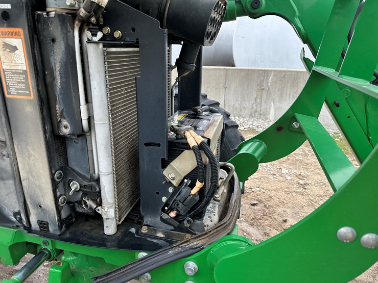 2014-john-deere-5075m-image-51