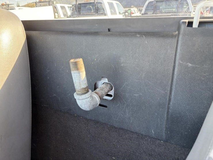 2008-chevrolet-2500-image-18