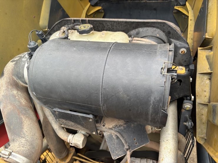 2017-deere-210lep-image-47