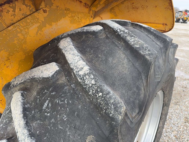 international-806-image-23