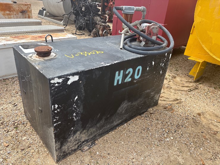 #1627-•-(2)-fuel-tanks---(1)-with-electric-pump-image-5