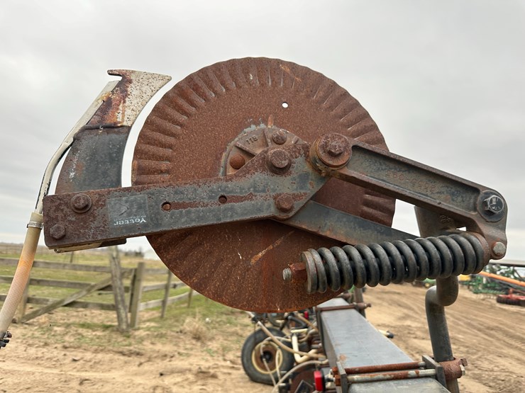 #38849-•-yetter-76"-twin-row-knife-applicator-image-44