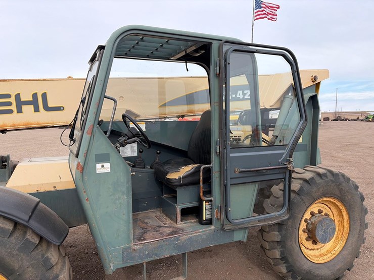 2016-gehl-rs8-42-image-21