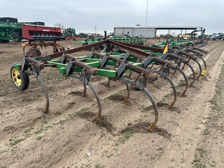 john-deere-20-image-4