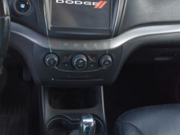 2017-dodge-journey-image-10