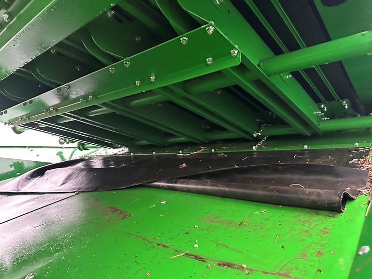 2021-john-deere-cp690-image-83