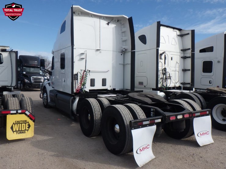 2020-peterbilt-579-image-13