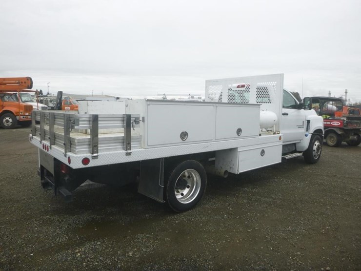 2019-chevrolet-6500-image-3