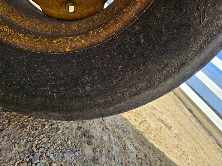 2019-new-holland-313-image-39