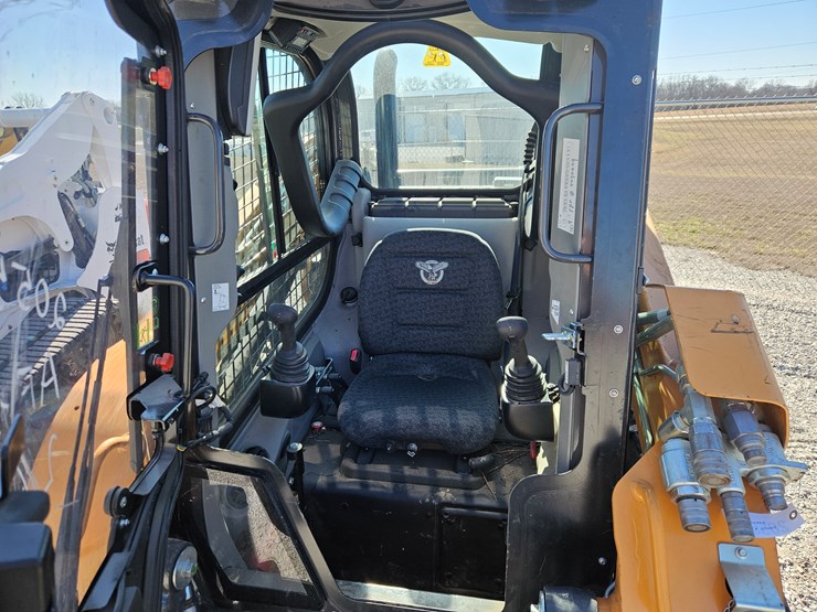 2024-case-tv450b-image-7