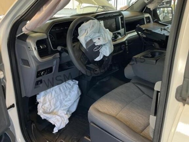 2023-ford-f150-image-23