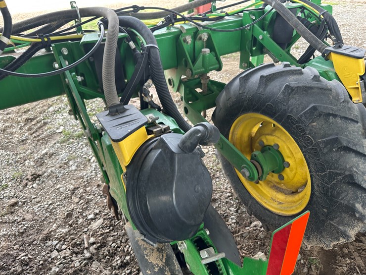 john-deere-1725c-image-15