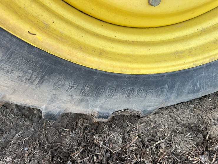 2015-john-deere-6175r-image-2