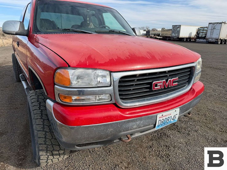 2001-gmc-sierra-1500-image-8