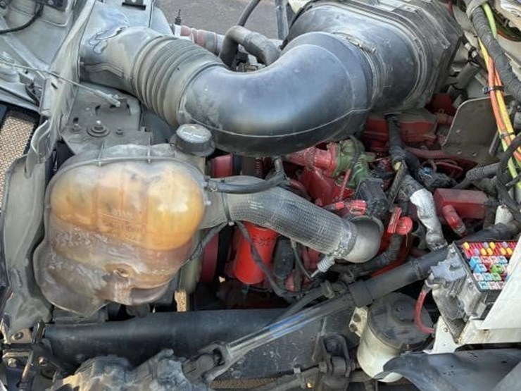 2012-ford-f650-image-6