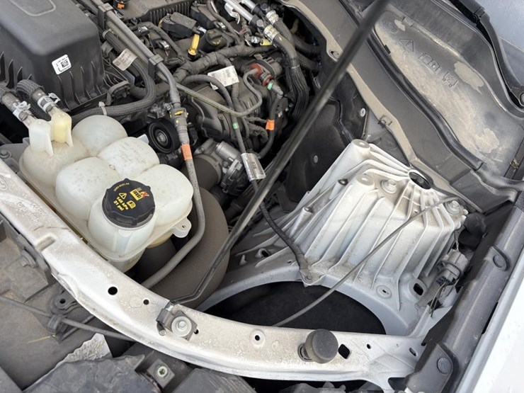 2021-ford-explorer-image-18