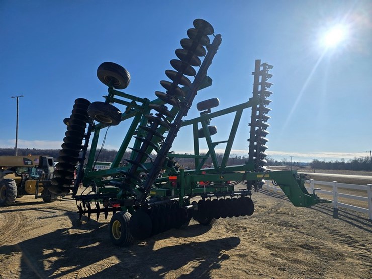 john-deere-637-image-3