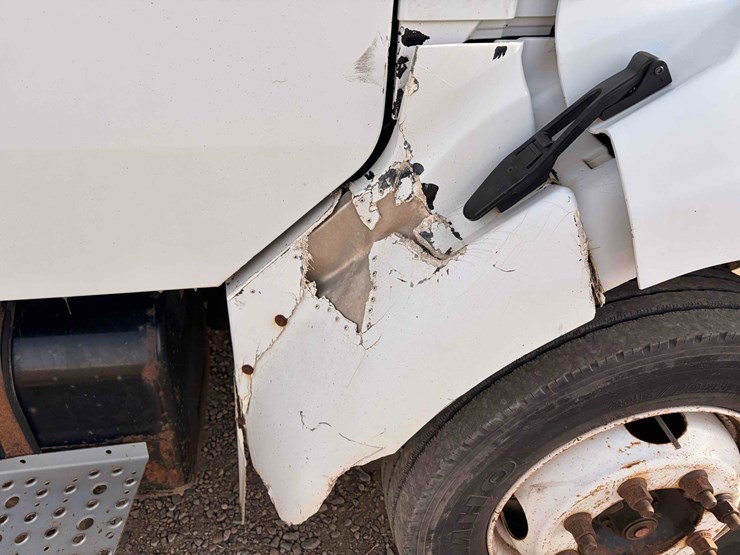 2001-tk-sterling-m5500-chassis-image-28