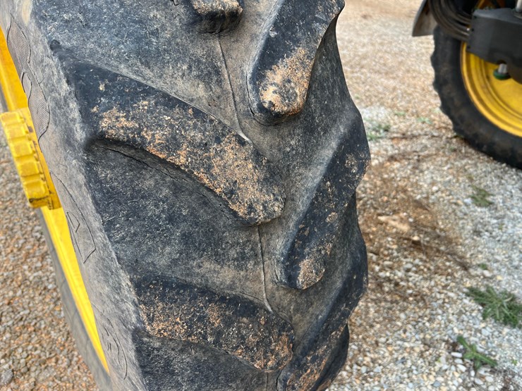 john-deere-412r-image-47