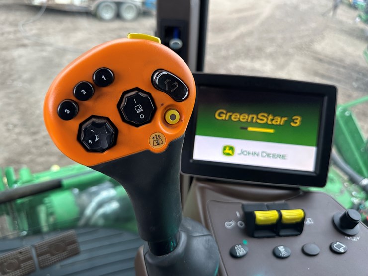 2021-john-deere-cp690-image-133