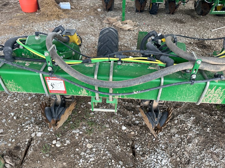 john-deere-1725c-image-43