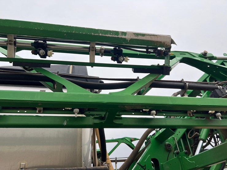 john-deere-412r-image-64