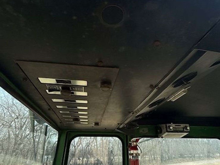 1974-john-deere-7520-image-21