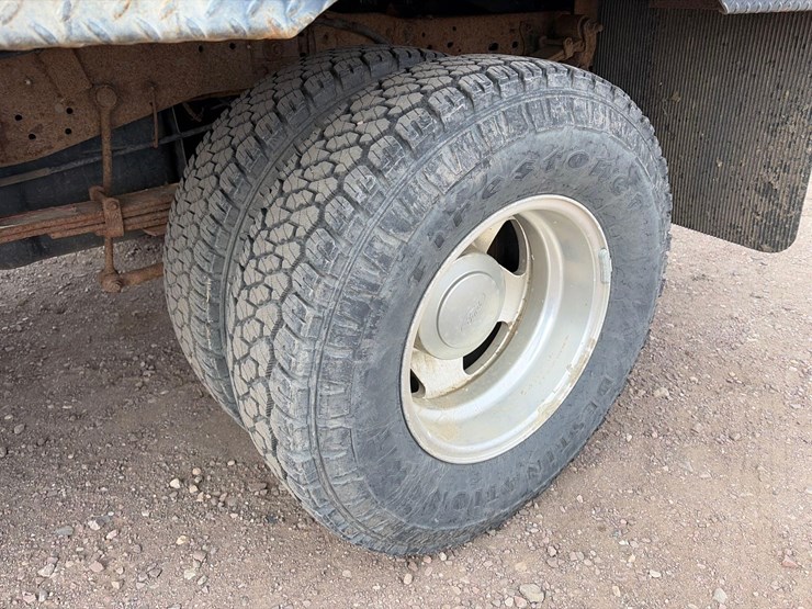 2000-ford-f350-image-30