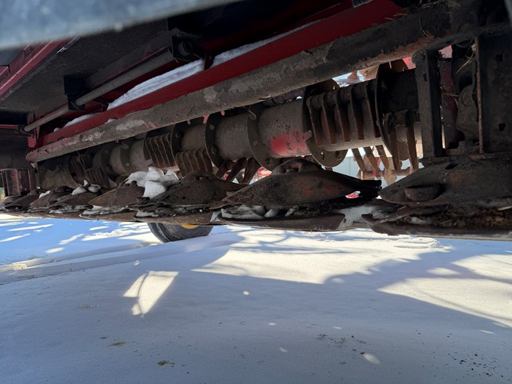 2017-new-holland-h7330-image-11