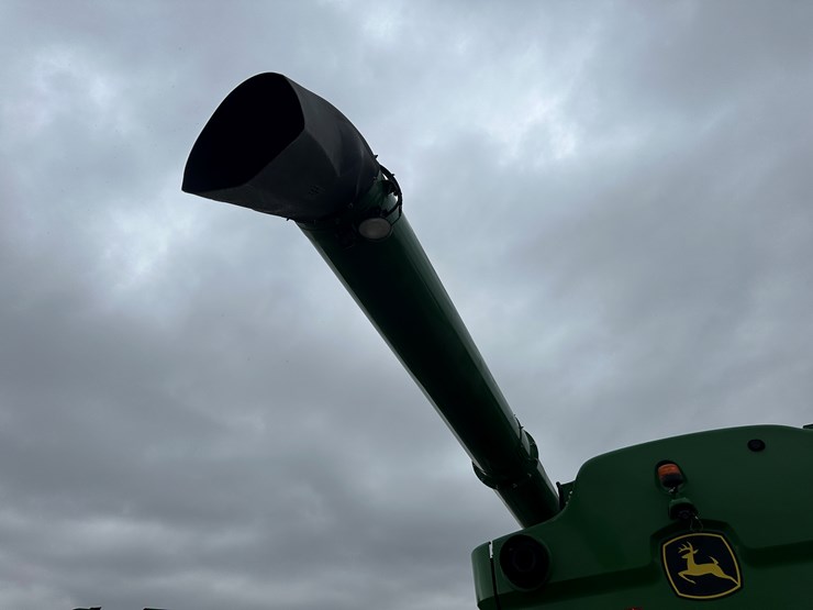 2020-john-deere-s780-image-39