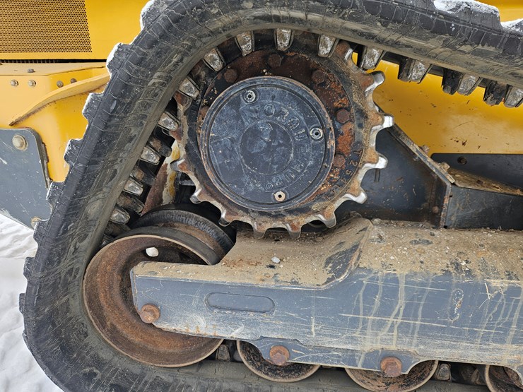 2020-deere-333g-image-24