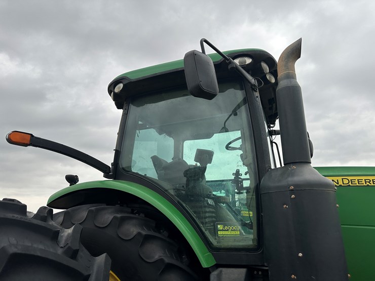 2012-john-deere-8335r-image-45