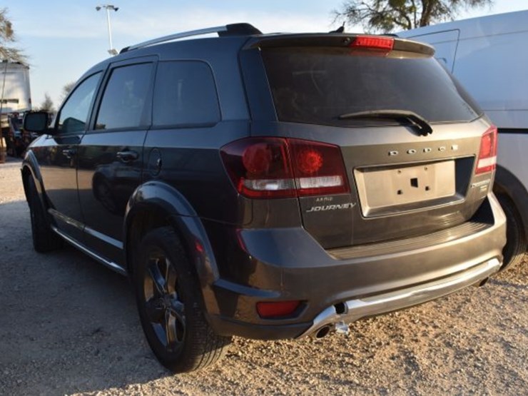 2017-dodge-journey-image-3