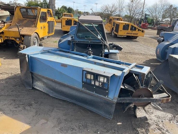 weiss-mcnair-s2830-11'-s.p.-orchard-sweeper-image-2