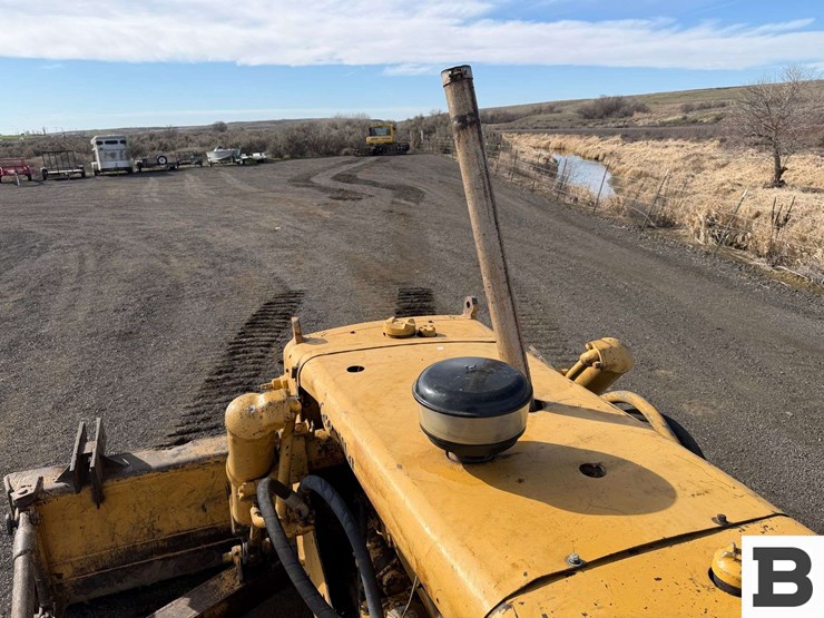 caterpillar-d6c-image-24